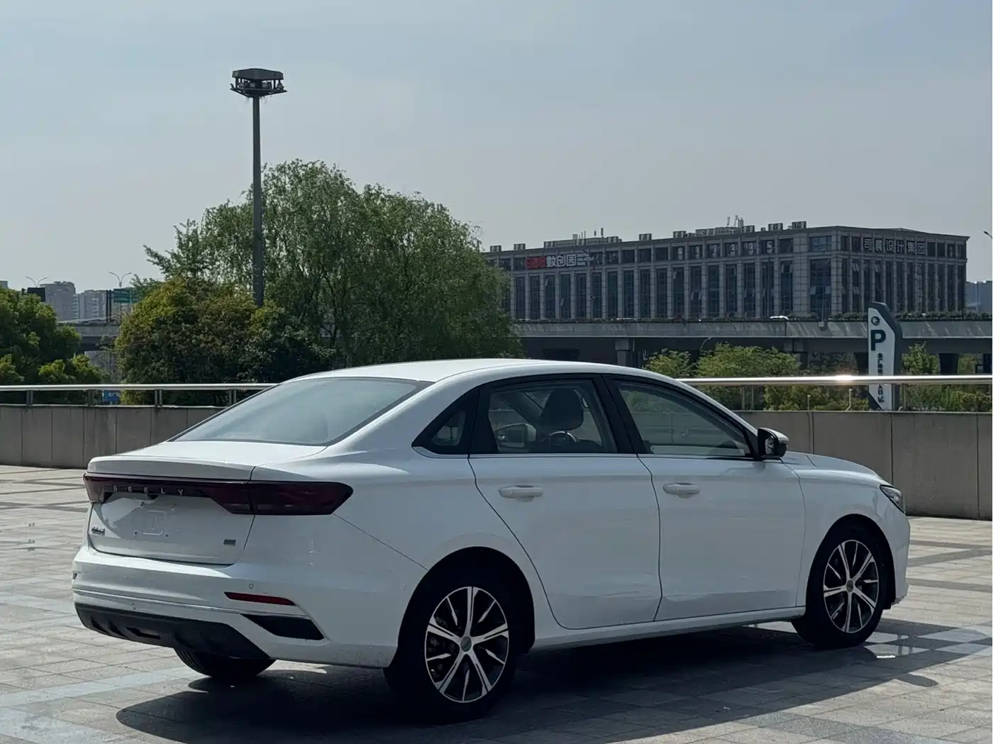 GEELY AUTOMOBILE EMGRAND