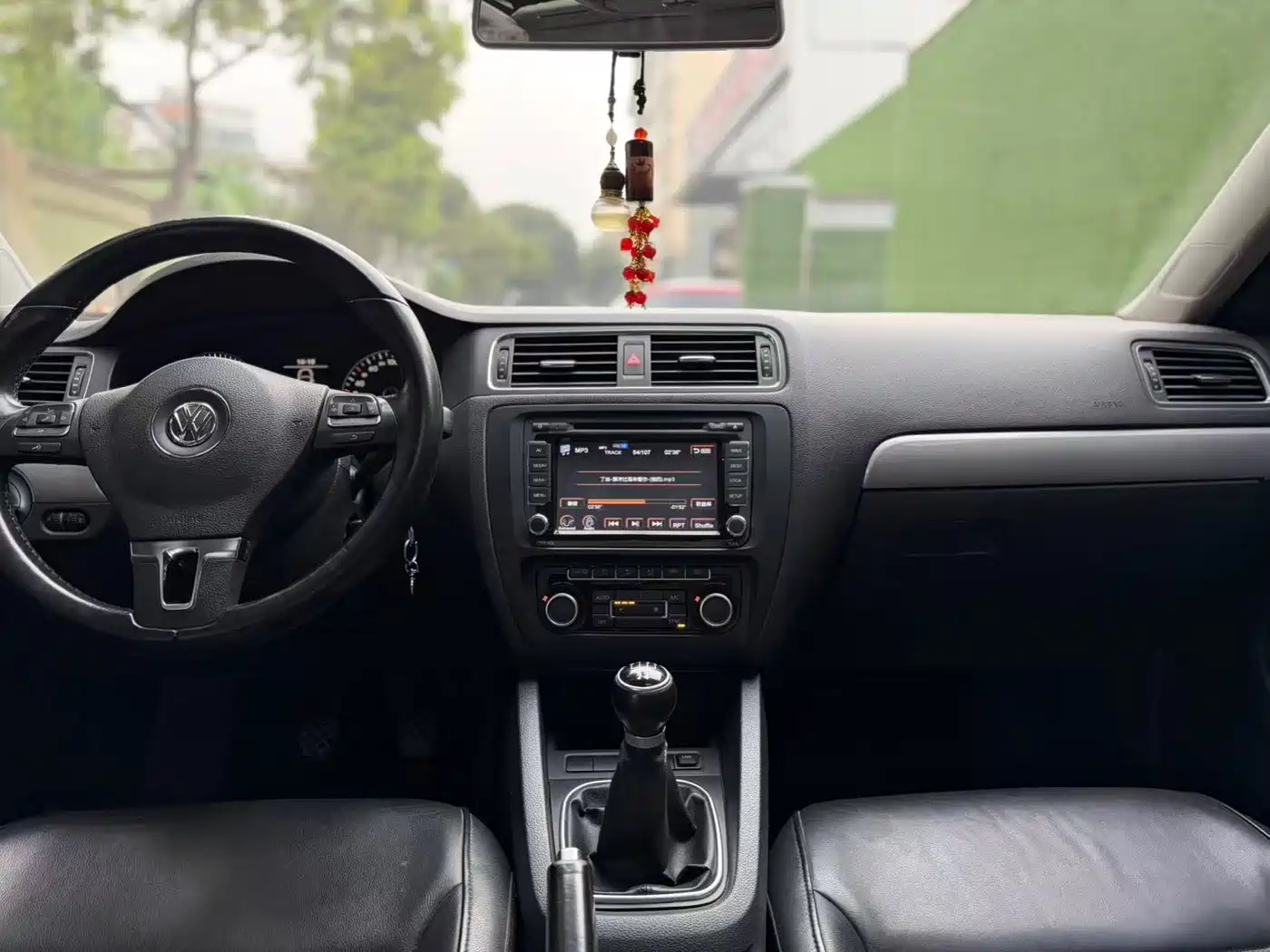 Volkswagen Sagitar 2012 1.4TSI Manual Luxury фото 9