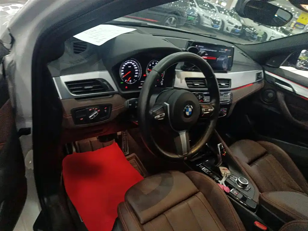 BMW X2 2021 sDrive25i Shadow Night Edition фото 12