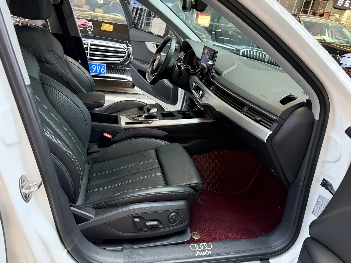 Audi A4L 2022 40 TFSI Luxury Dynamic фото 18