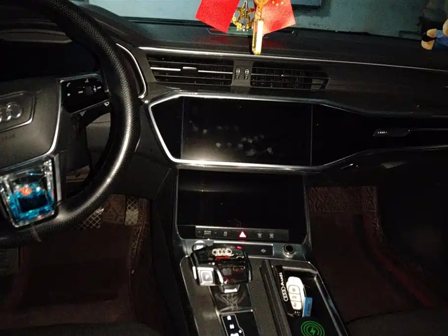 Audi A6L 2019 40 TFSI Luxury Dynamic фото 13