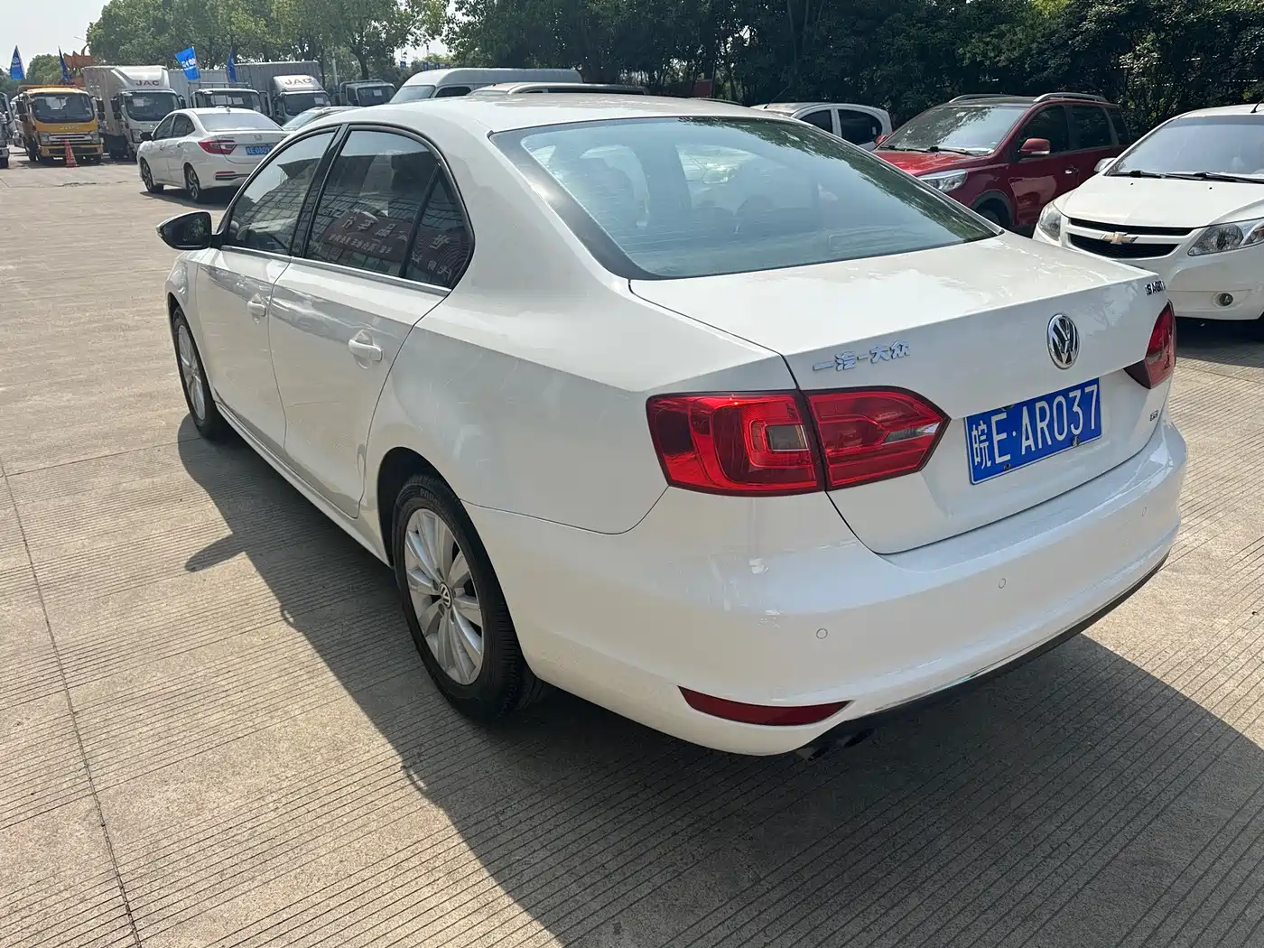 Volkswagen Sagitar 2014 1.4TSI Automatic Luxury фото 6