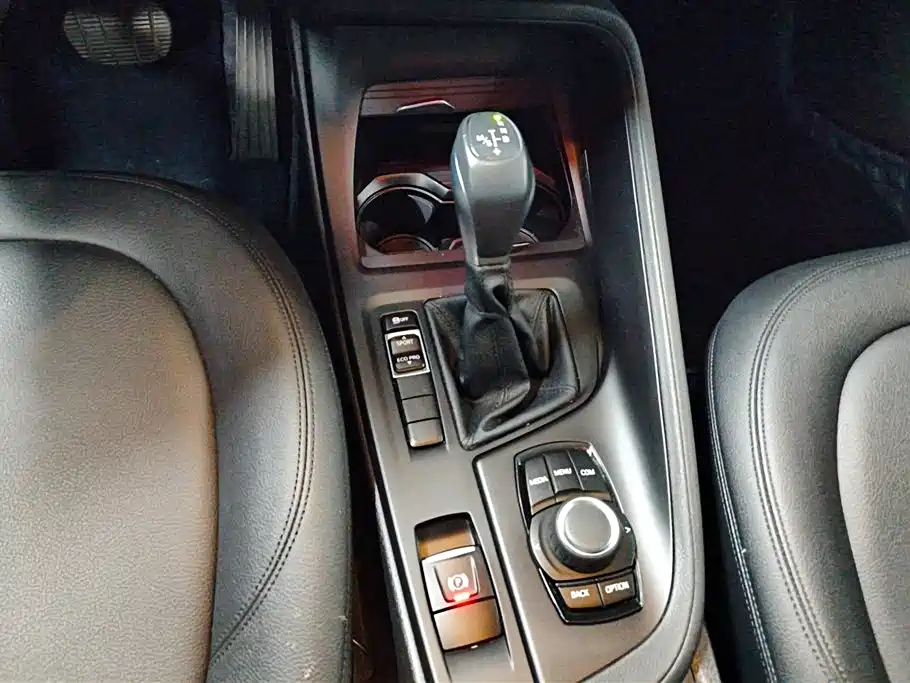 BMW X1 2018 sDrive20Li Leading Model фото 16