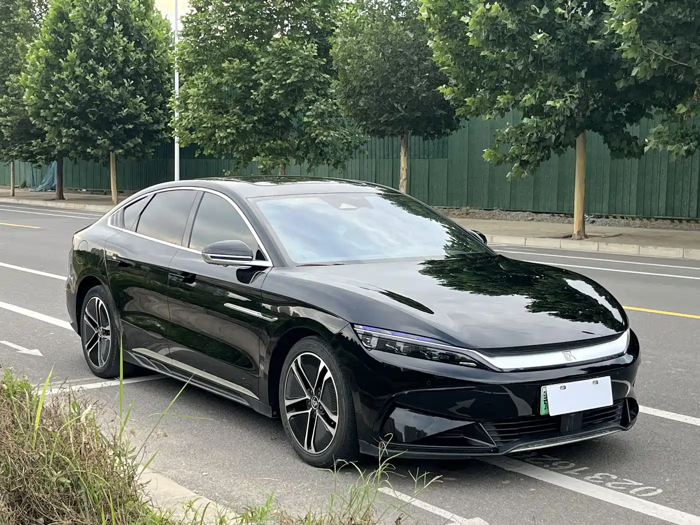 BYD Han 2023 EV Champion Edition 605KM FWD Premium фото 3