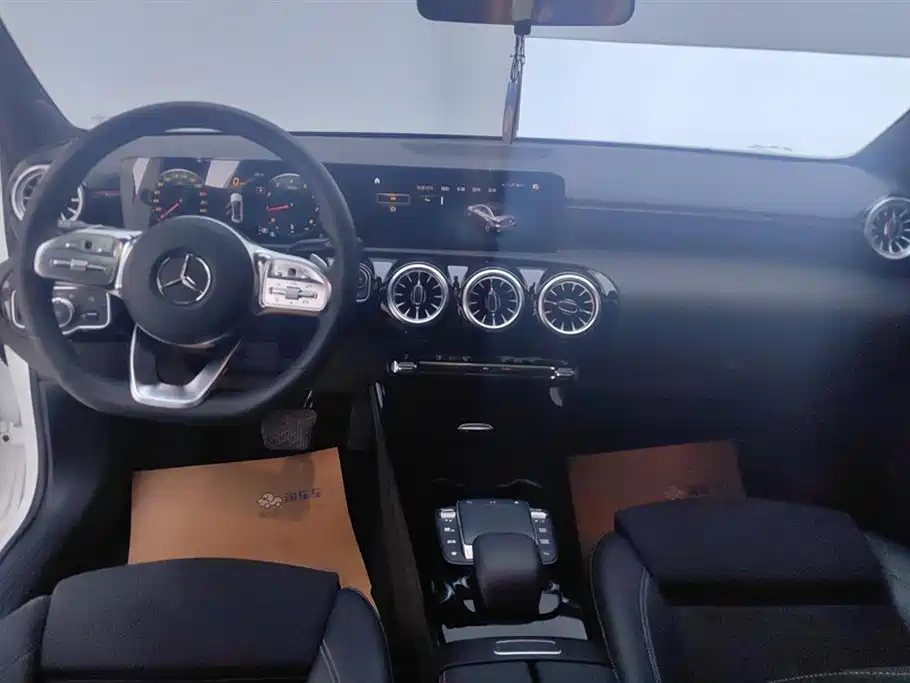 Mercedes-Benz A-Class 2022 A 200 L Sport Sedan Style фото 12