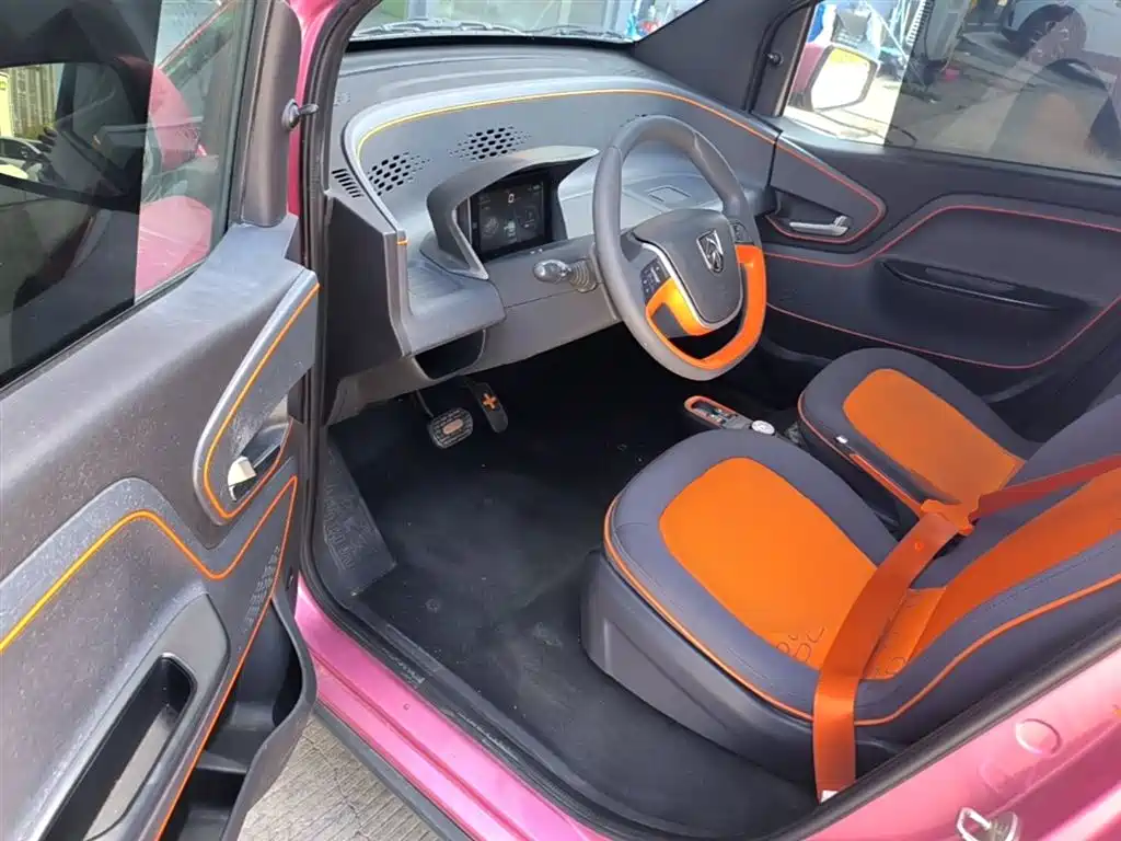 BAOJUN E100