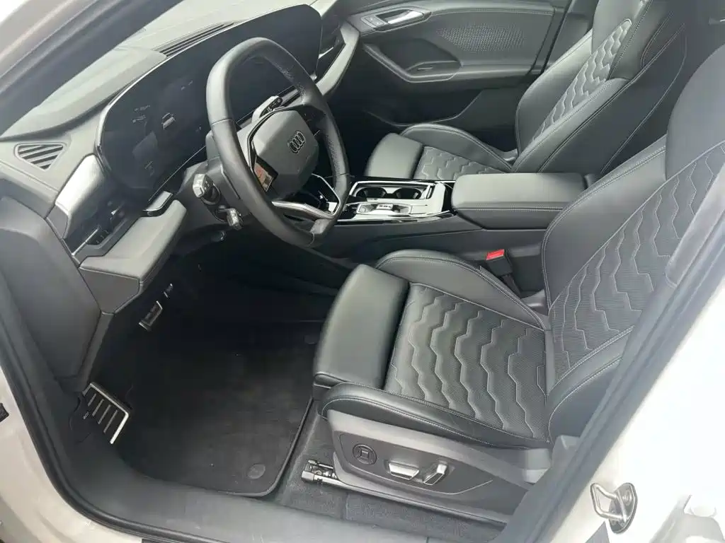 Audi Q6L e-tron 2025 2025 Model Pioneer Edition