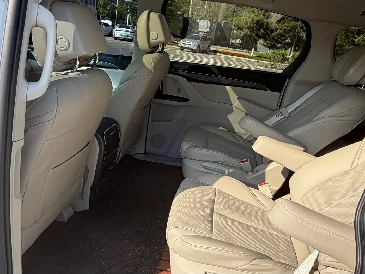 Buick GL8 2023 ES Landmaster Comfort фото 5