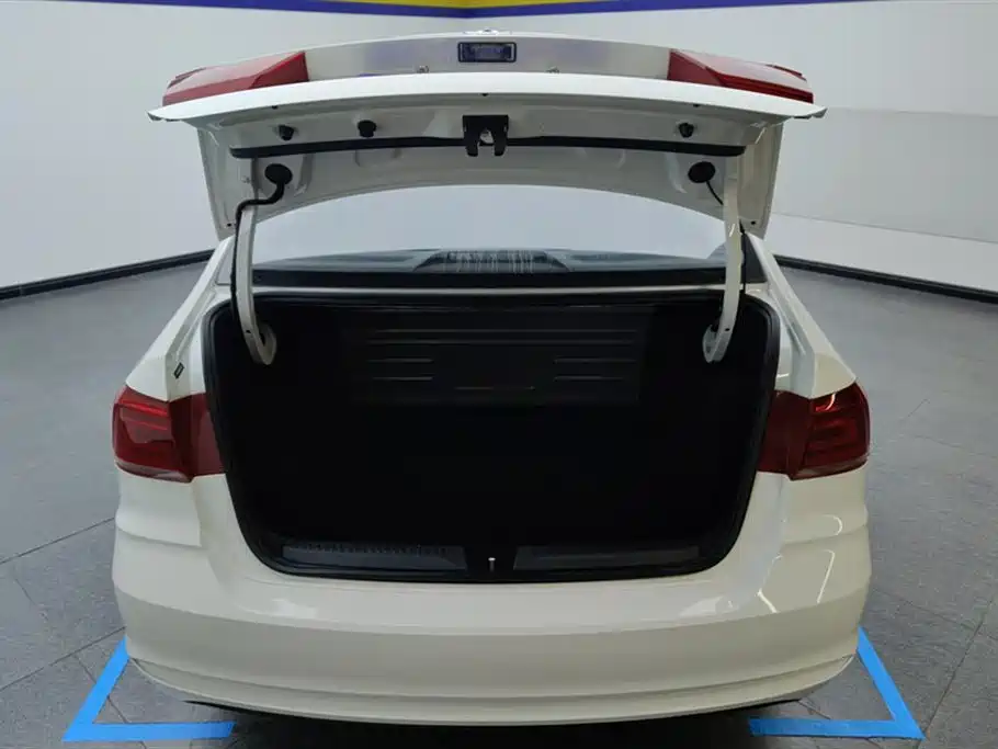Volkswagen Santana 2019 1.5L Auto Trend Edition China VI фото 4
