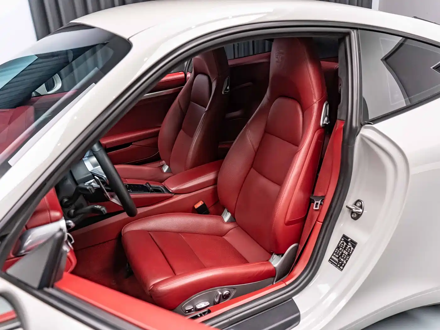 Porsche 911 2016 Carrera Cabriolet 3.0T фото 8