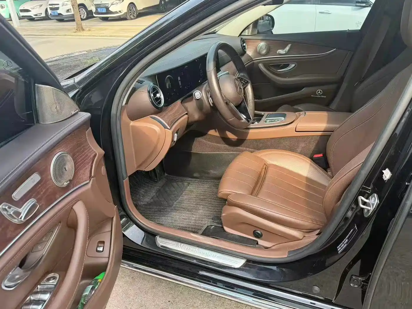 Mercedes-Benz E-Class 2022 E 260 L фото 4