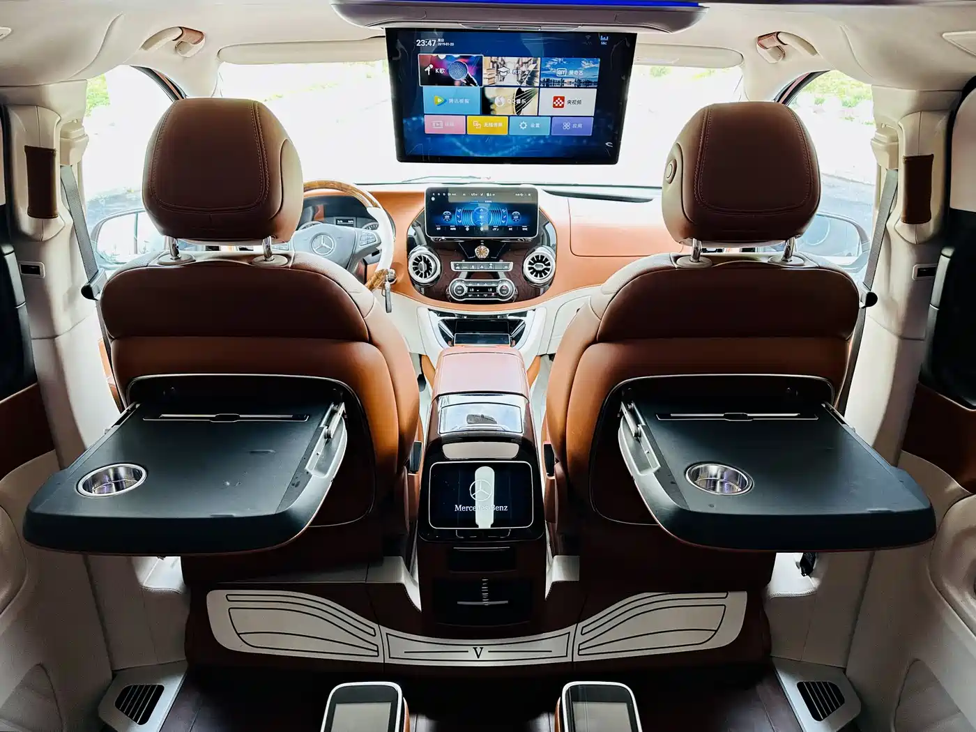 Mercedes-Benz Vito 2023 2.0T Business 7-Seater фото 20