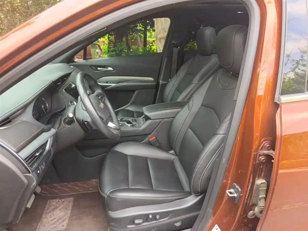 Cadillac XT4 2021 28T FWD Luxury Edition фото 15