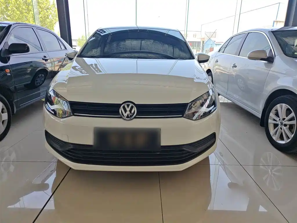 Volkswagen Polo 2018 1.5L Auto Safe Drive фото 3