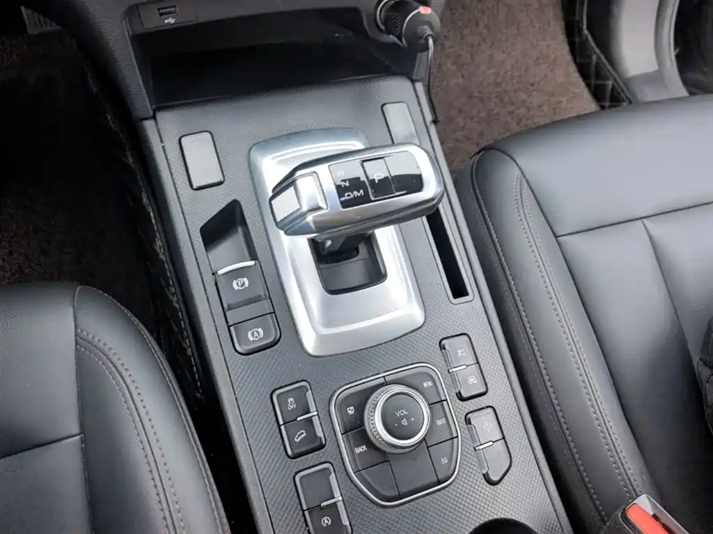 Haval H6 Coupe 2019 1.5T Auto 2WD Luxury Smart Edition China VI фото 14