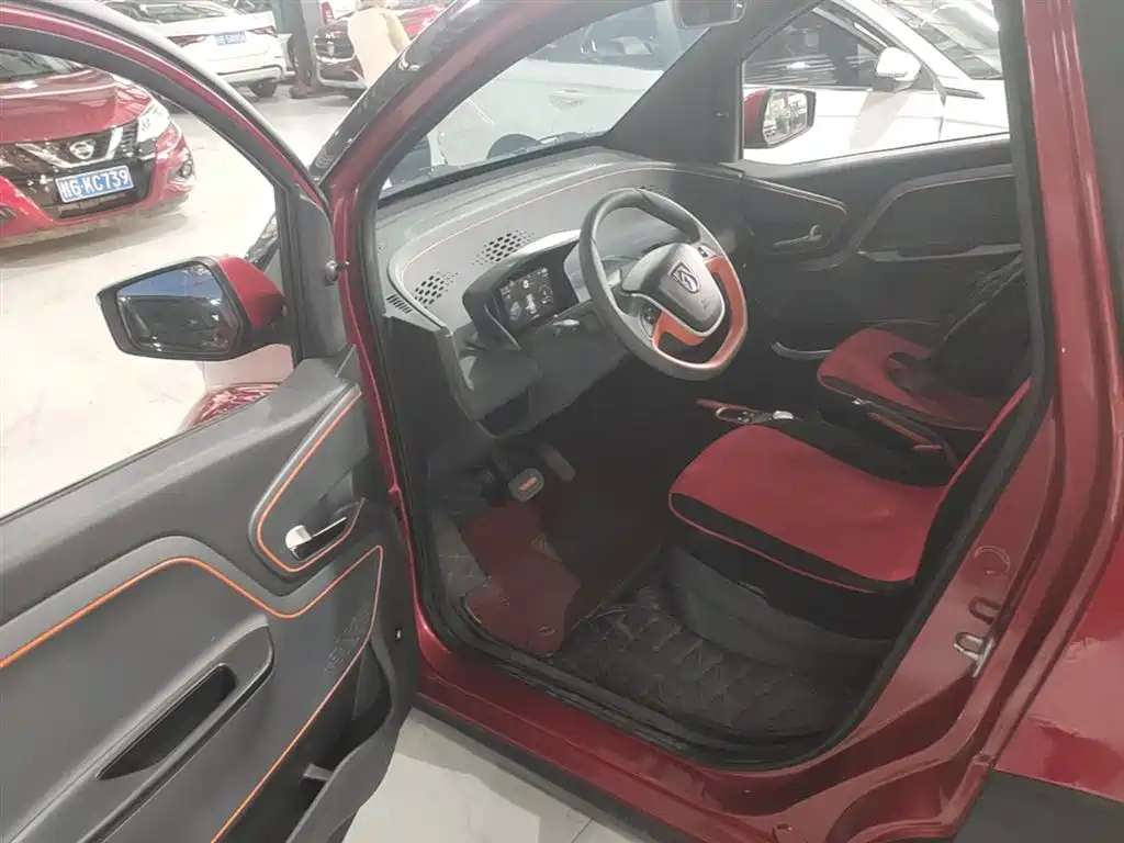BAOJUN E100