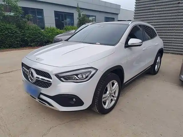 Mercedes-Benz GLA 2023 Facelift GLA 200