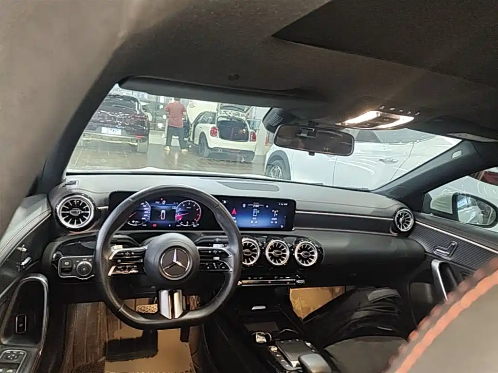 Mercedes-Benz A-Class 2023 A 200 L Fashion фото 10