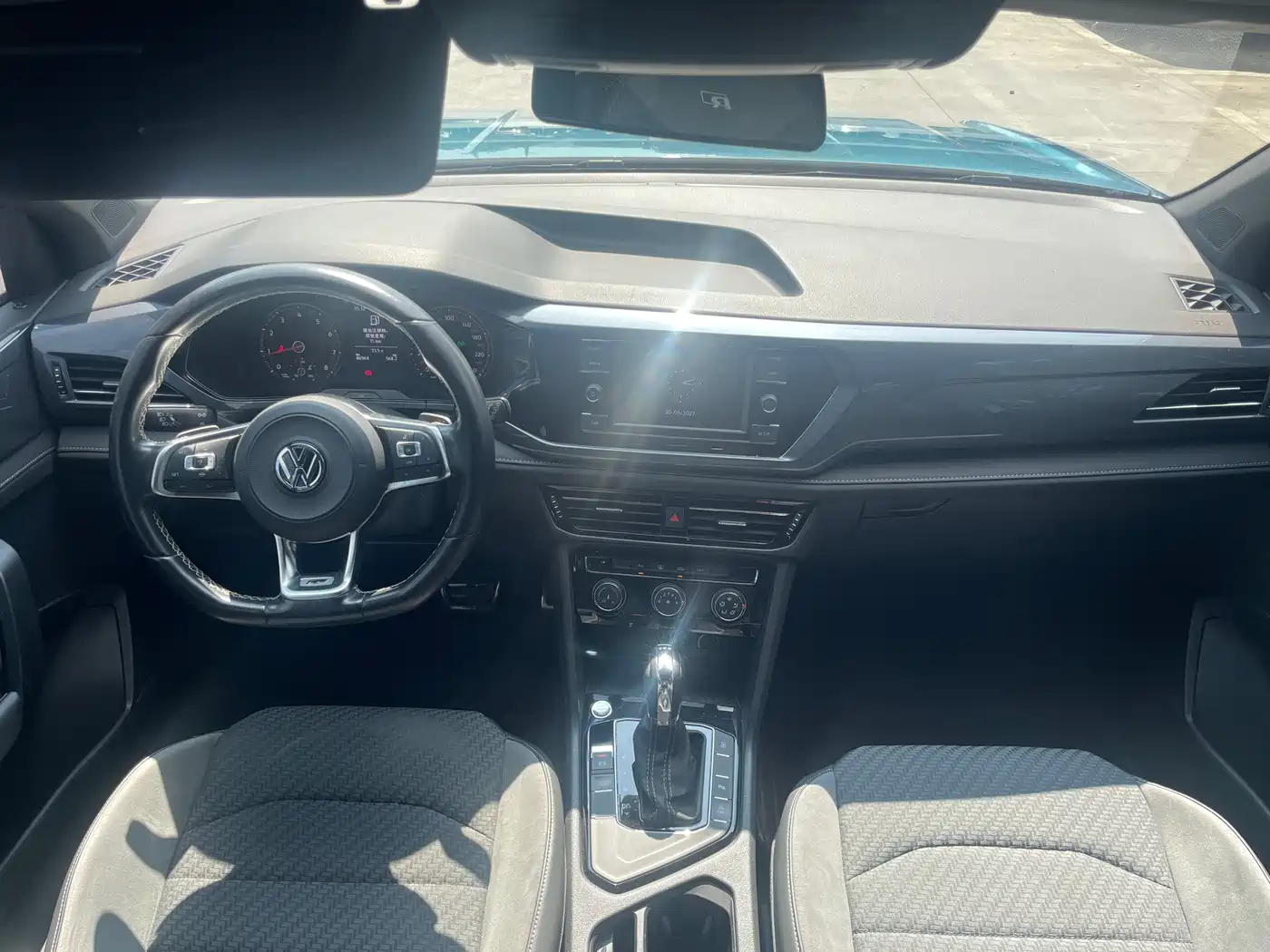 Volkswagen Tharu 2019 280TSI 2WD R-Line China V фото 6