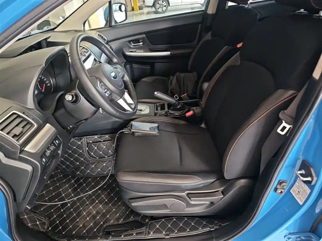 Subaru XV 2016 Model 2.0i Comfort Navigation Edition фото 15