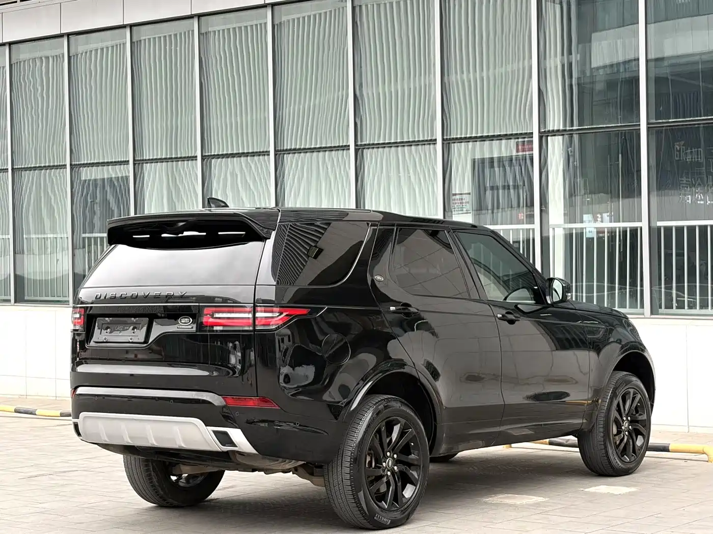 Land Rover Discovery 2020 3.0 SC V6 30th Anniversary Special Edition фото 10