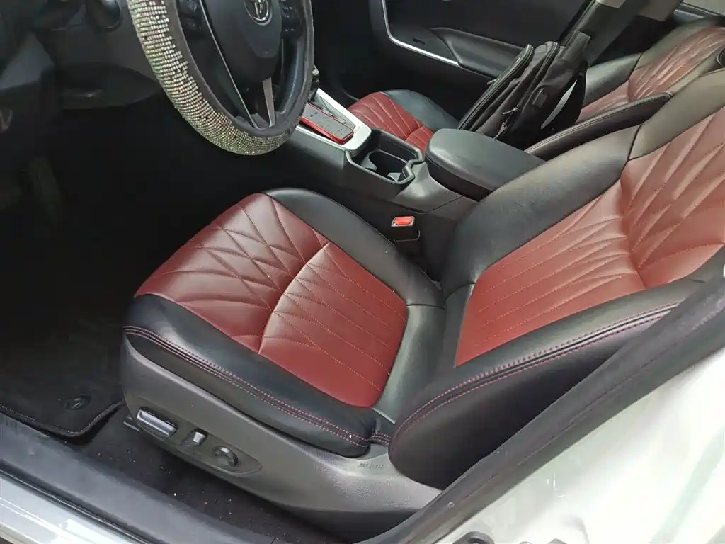 Toyota RAV4 Rongfang 2020 2.0L CVT 2WD Trend Edition фото 11