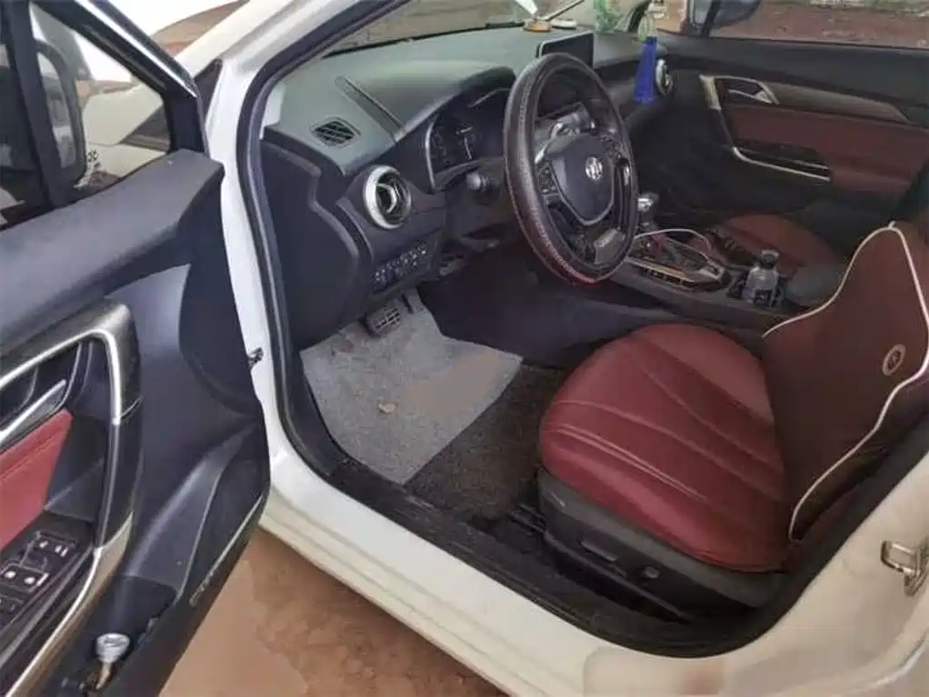 BAIC Senova D50 2018 2018 1.5L CVT Premium Smart Connect Edition