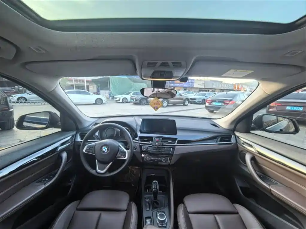 BMW X1 2020 sDrive25Li Leading Model фото 8