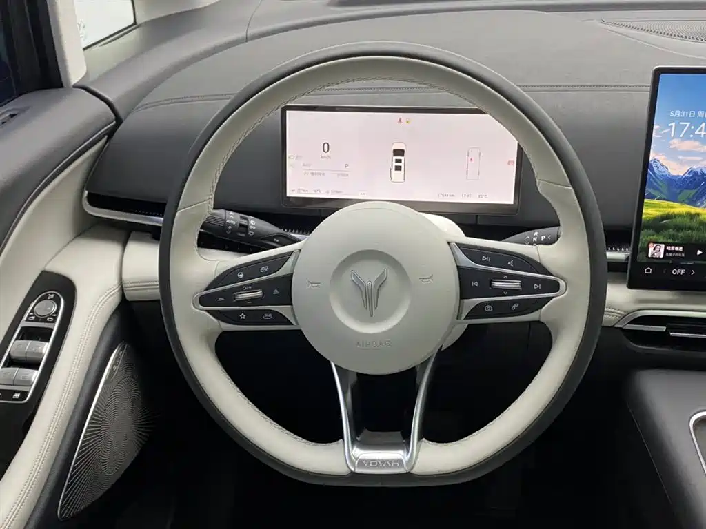 Voyah Auto Voyah Dreamer 2025 PHEV AWD Flagship Kunpeng Edition фото 14