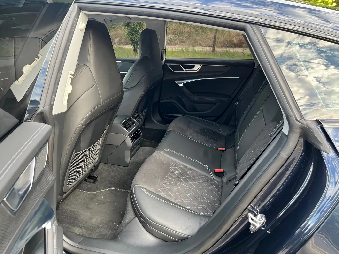 Audi S7 2023 2.9 TFSI quattro фото 9