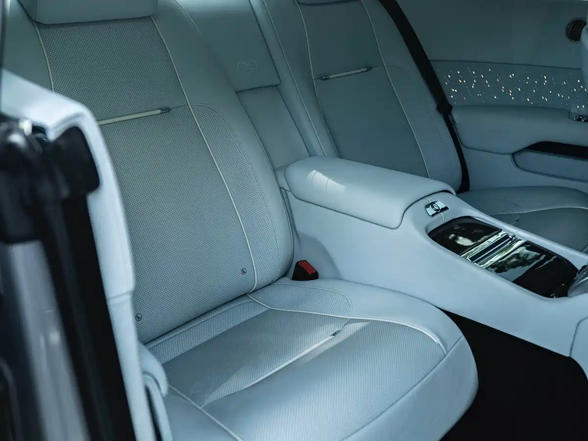 Rolls-Royce Wraith 2013 6.6T Standard фото 8