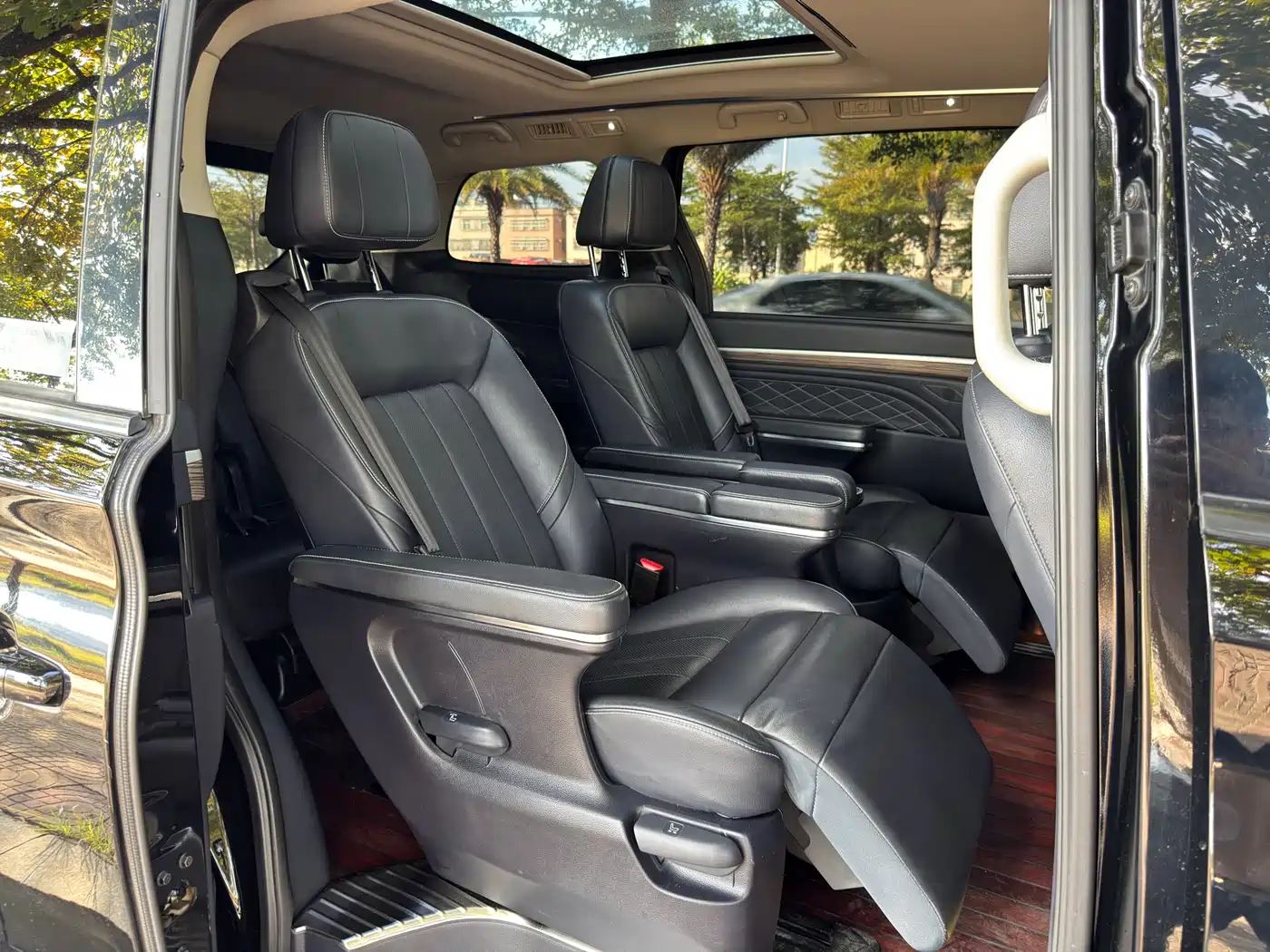 GAC Trumpchi Trumpchi M8 2020 Pilot 390T Ultimate Edition фото 11