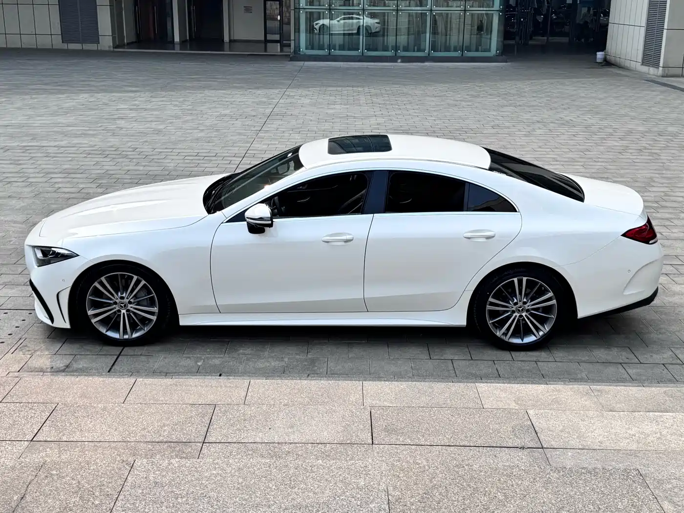 Mercedes-Benz CLS 2022 CLS 300 Dynamic фото 2