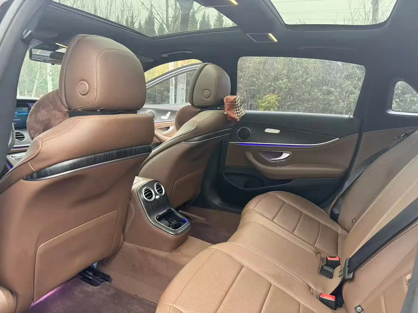 Mercedes-Benz E-Class 2023 E 260 L фото 8