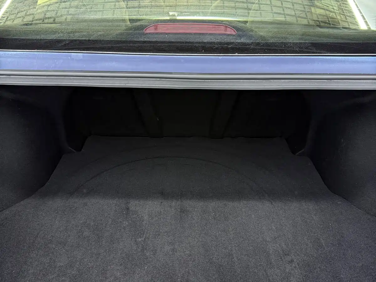 Hyundai Elantra 2021 1.5L CVT LUX Premium Edition фото 18