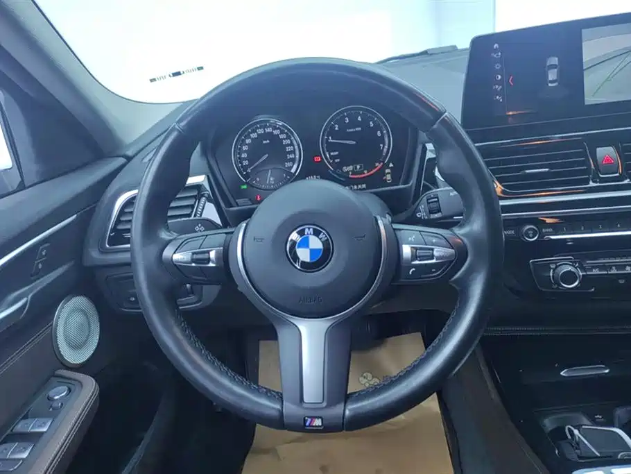 BMW 1 Series 2021 Facelift 120i M Sport Shadow Edition фото 15