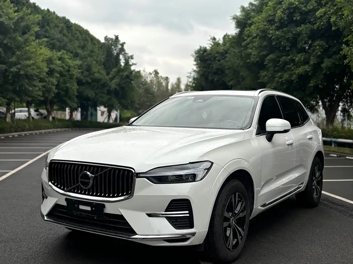 Volvo XC60 2022 B5 AWD R-Design