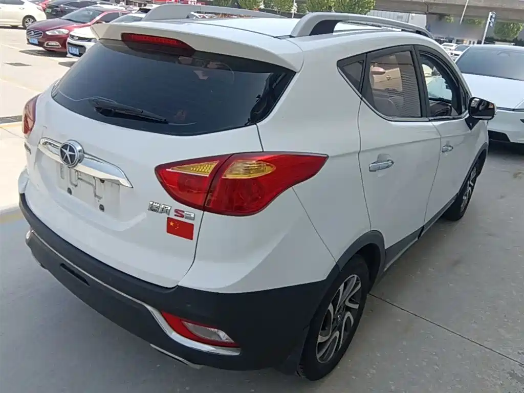 JAC Motors Refine S3 2016 2016 1.5L CVT Luxury Smart