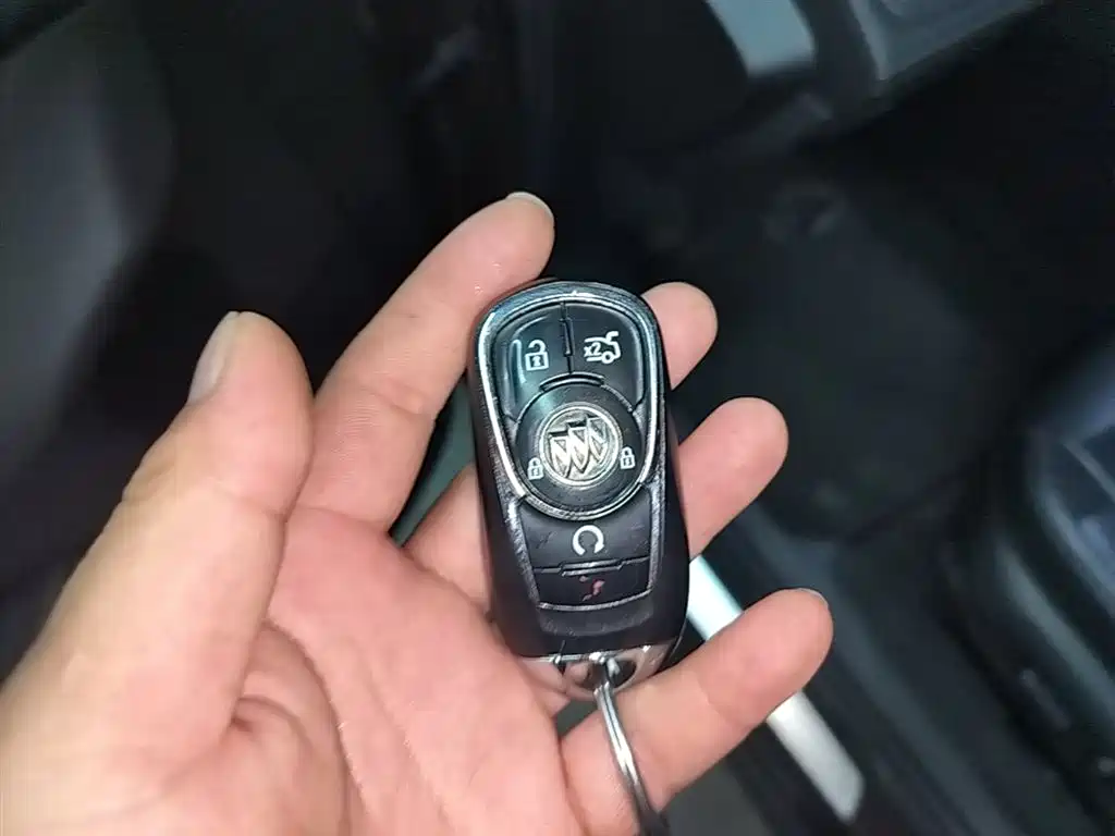 Buick LaCrosse 2018 Model 20T Elite Edition фото 9