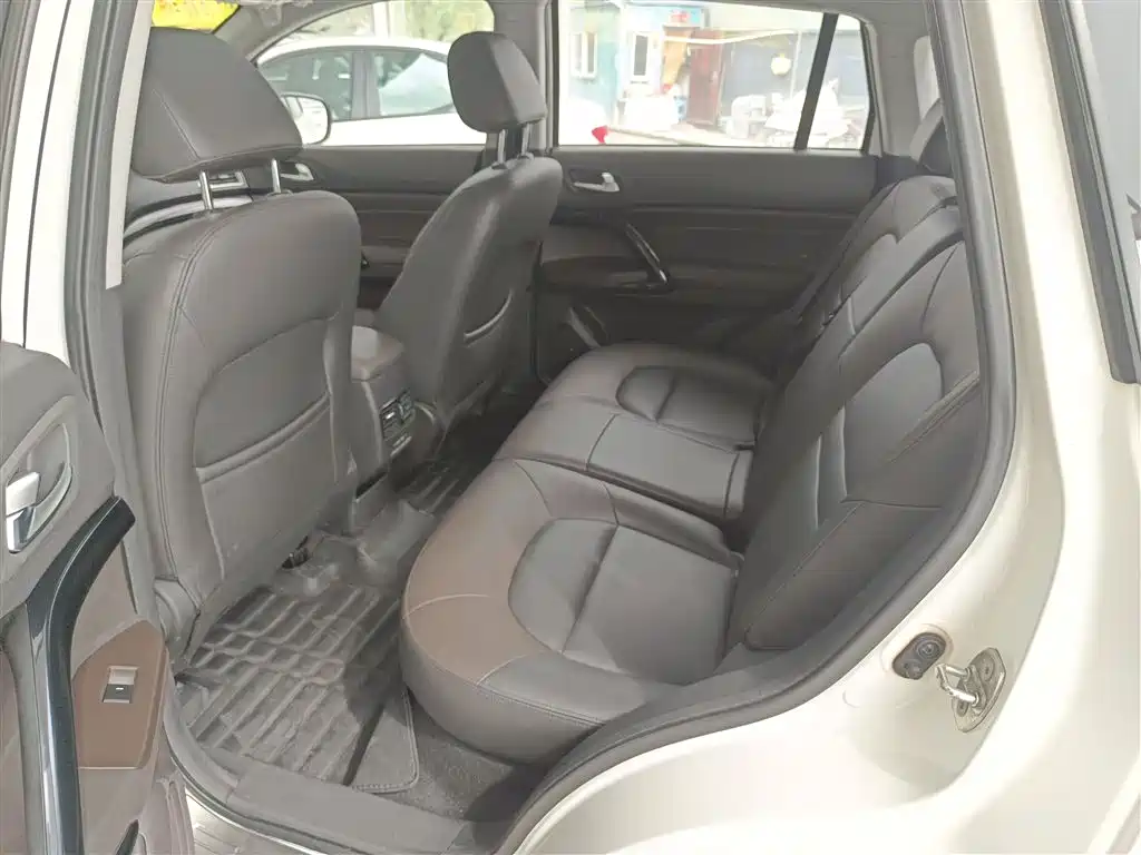 GAC Trumpchi Trumpchi GS4 2017 200T Manual 2WD Elite фото 20
