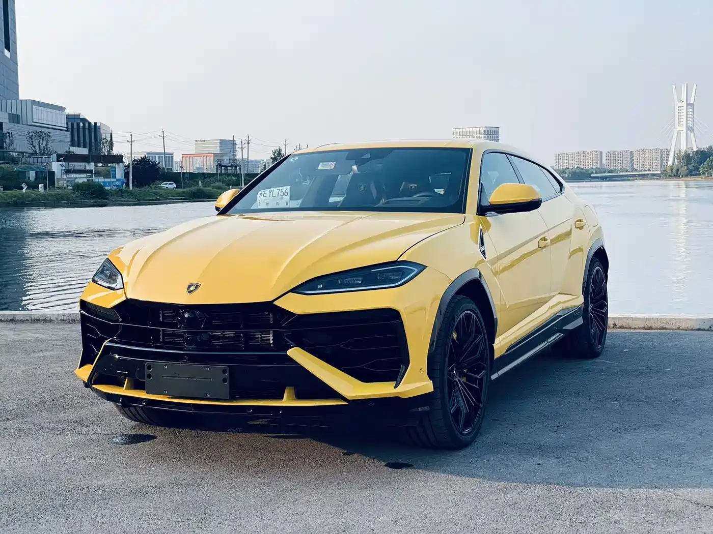 Lamborghini Urus SE 2026 2025 4.0T Standard Edition