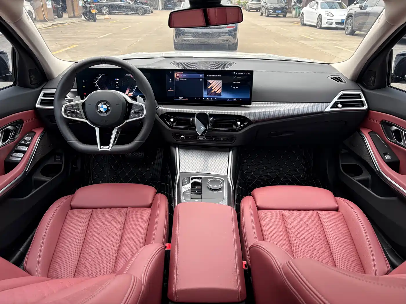 BMW 3 Series 2025 330Li M Sport Night Edition фото 7