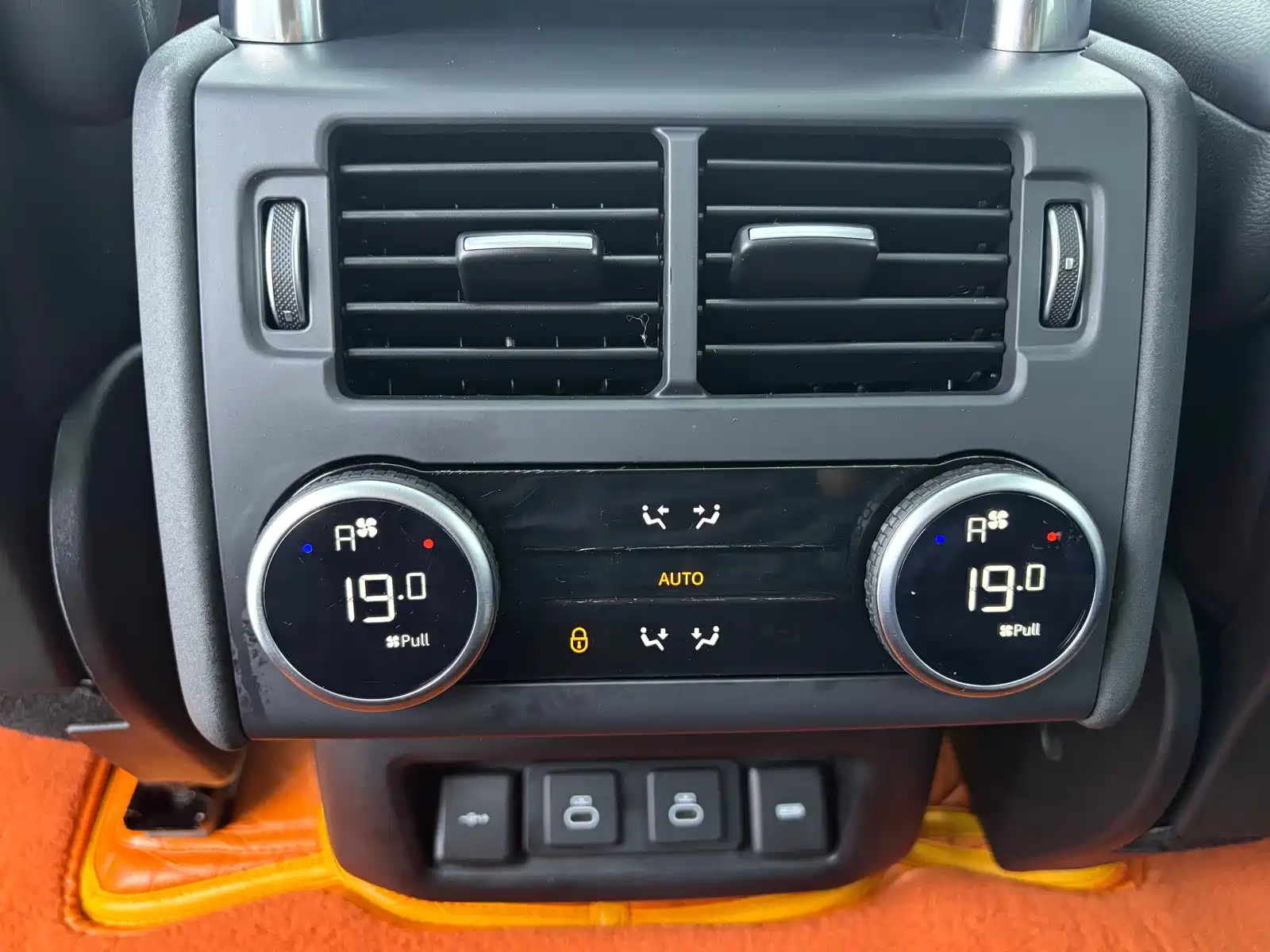 Фото 5 - Land Rover Discovery