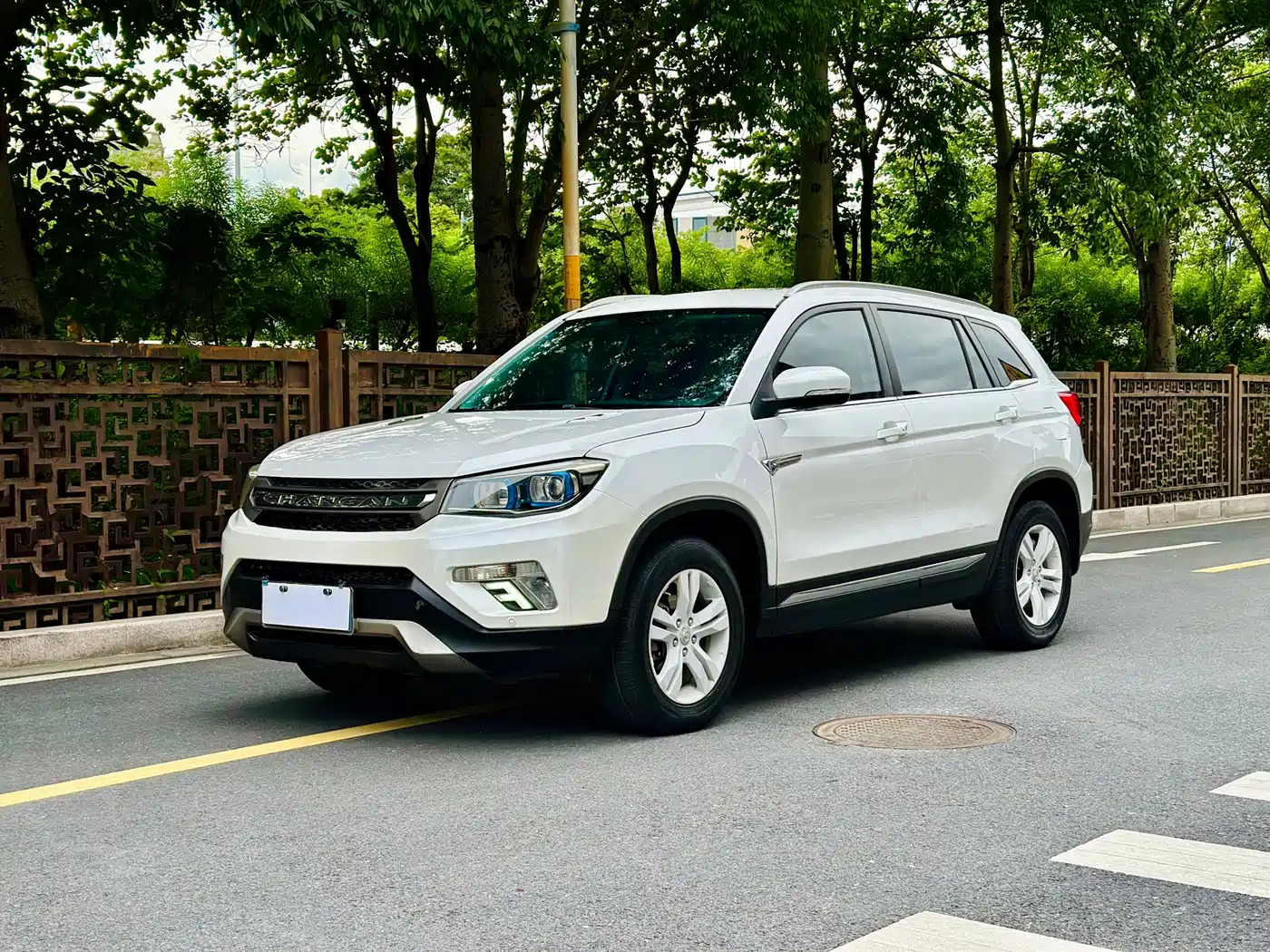 Фото 1 - Changan CS75