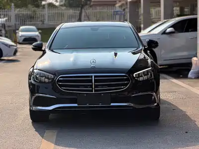 Mercedes-Benz E
