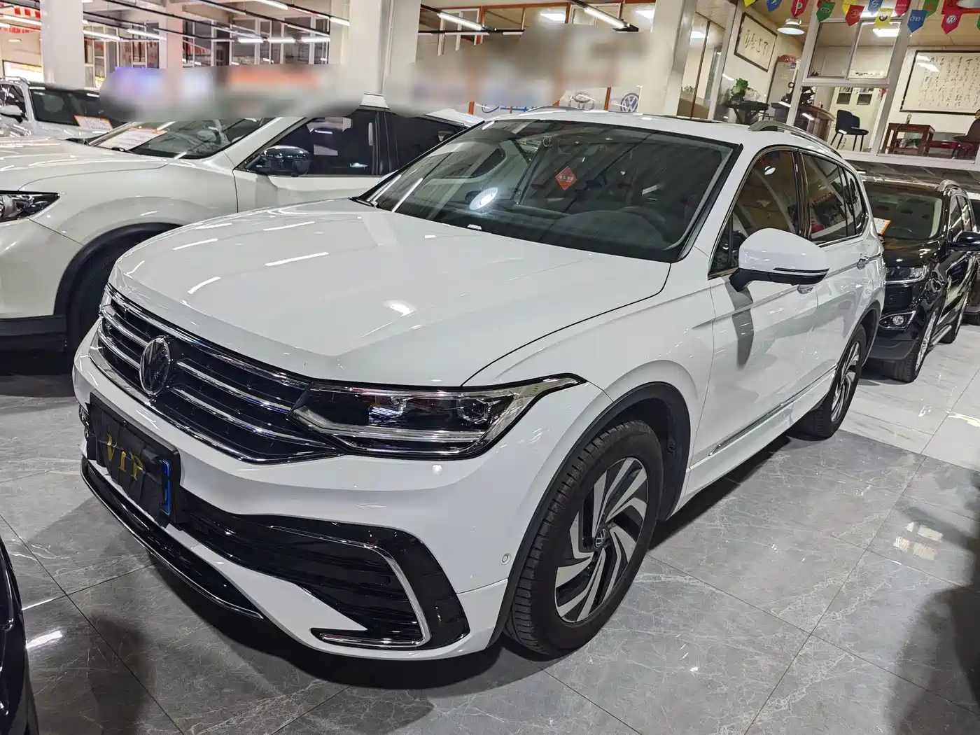 Volkswagen Tiguan L 2024 Outstanding 330TSI Auto 2WD R-Line Dragon Glory Edition