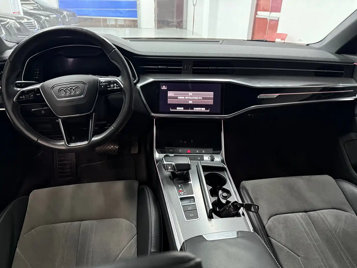Audi A6L 2023 40 TFSI Luxury Dynamic фото 9