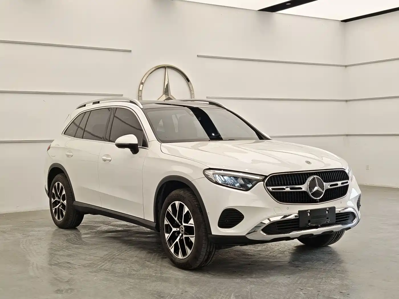 Mercedes-Benz GLC 2023 GLC 260 L 4MATIC Sport 5-seater фото 4