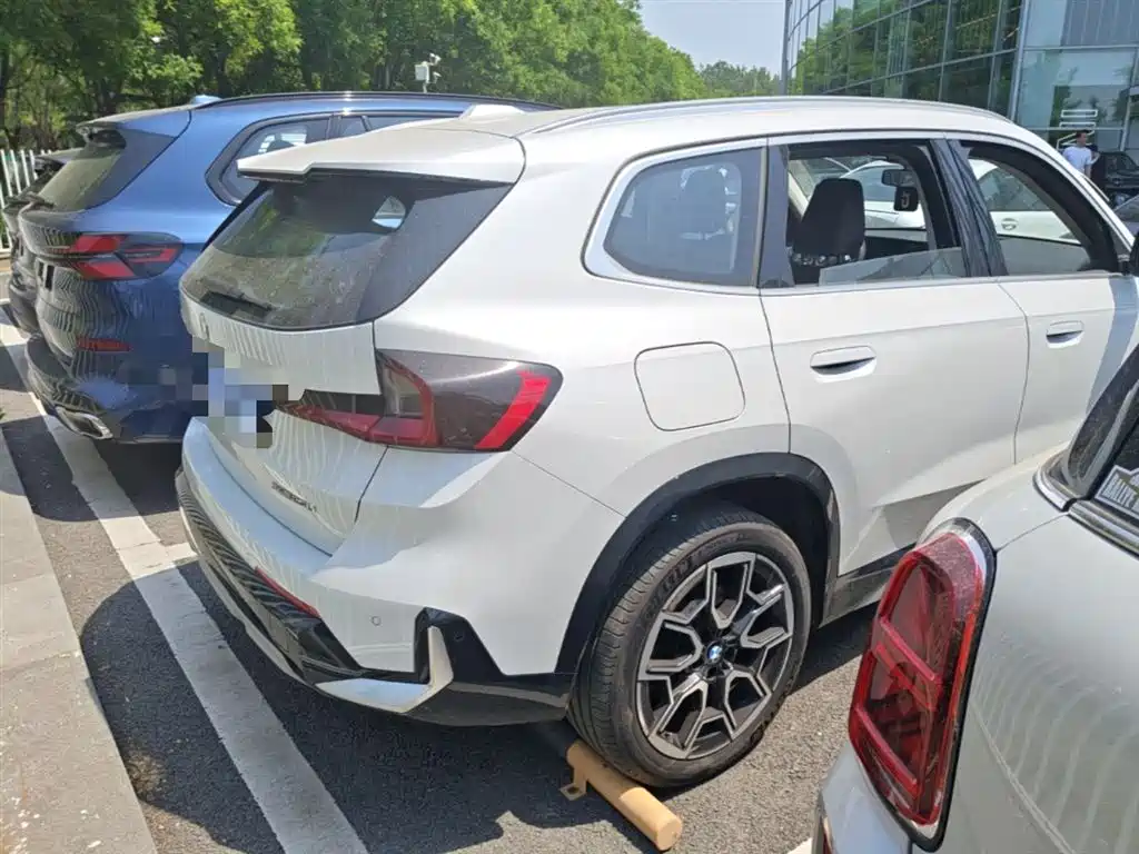 BMW X1 2025 sDrive25Li X Design Package фото 12