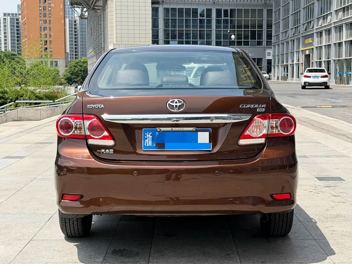 Toyota Corolla 2013 Special Edition 1.6L Auto Ultimate Cool GL фото 2